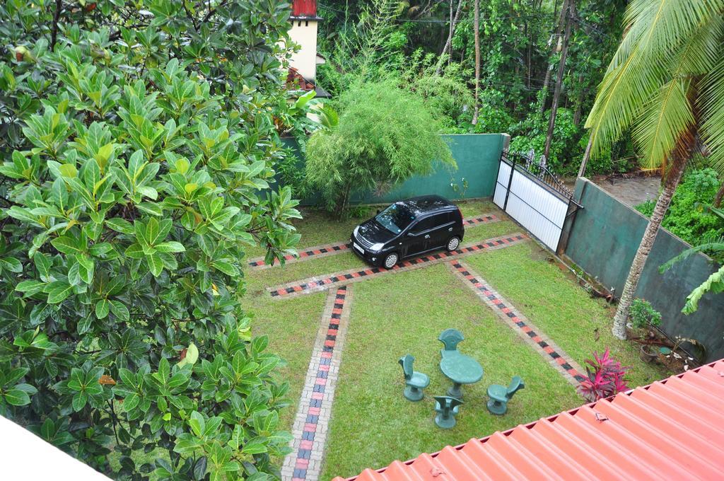 Guest House Basilea Beruwala Oda fotoğraf