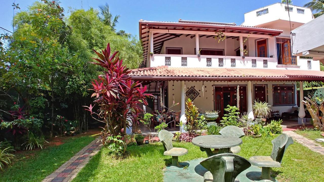Guest House Basilea Beruwala Dış mekan fotoğraf